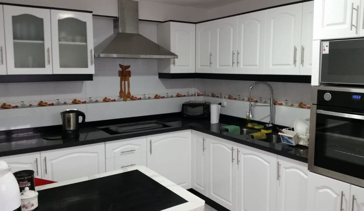 55711482_584745928707129_7685302677168717824_n