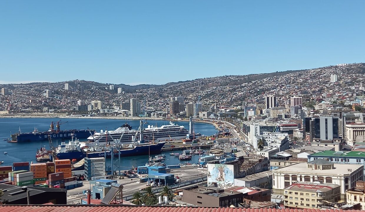 657734345_2393453684503002_99677893234320645_n